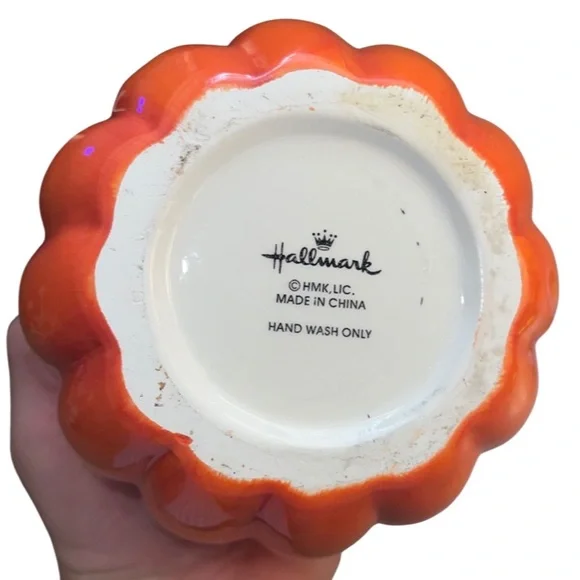 Halloween Ceramic Jack O’ Lantern by Hallmark: Candy Storage: Decoration - Picture 3 of 5